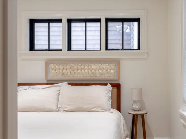 $5,200 | 7 Dearborn Street, Unit 2, Newport, RI 02840