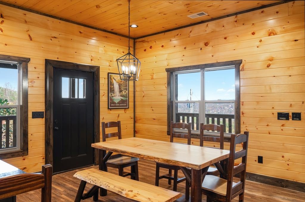 908 Crooked Ridge Road Gatlinburg, TN 37738 - Photo 12 of 60 Gallery Image 12