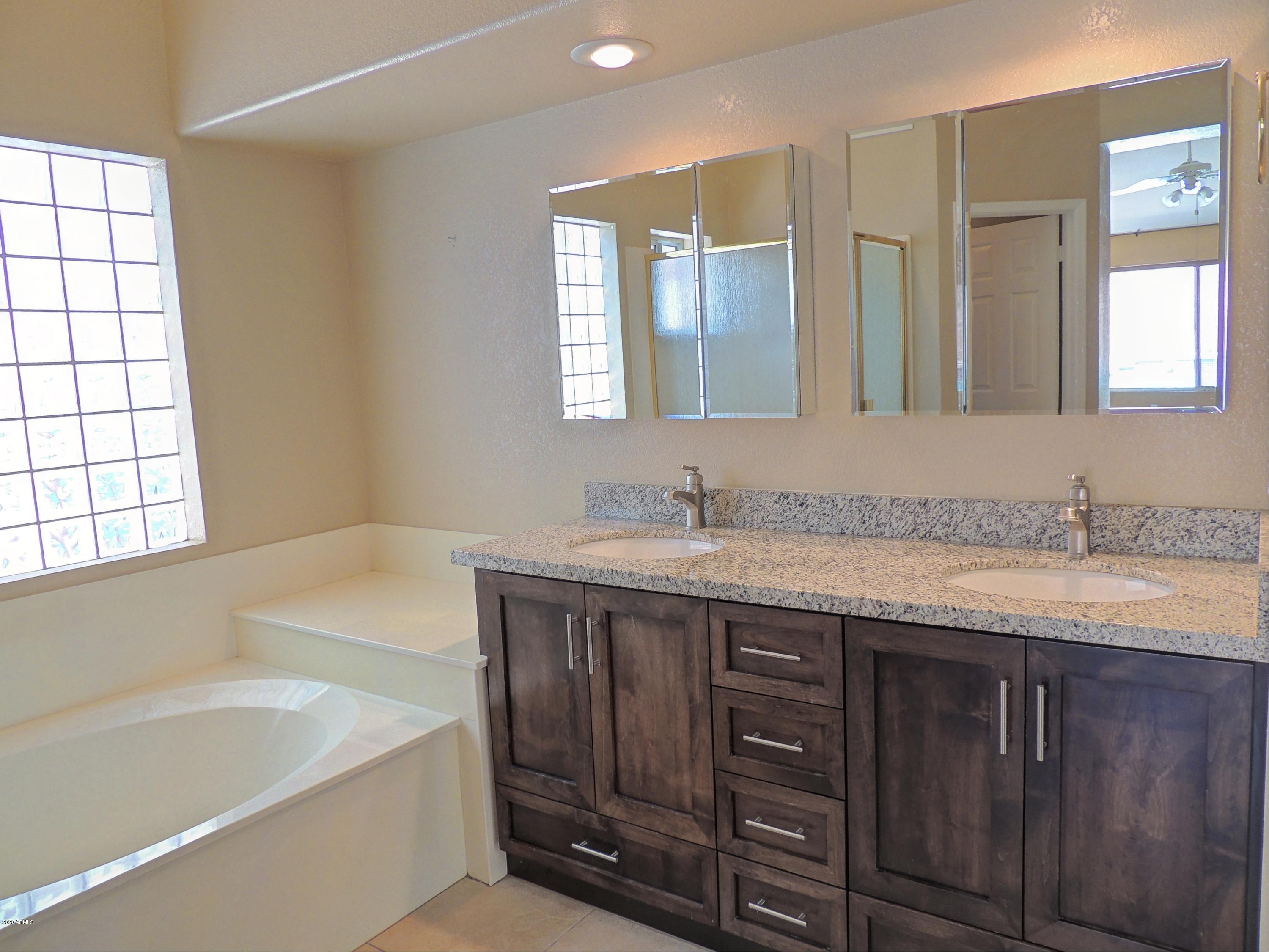 14664 South 25th Way Phoenix, AZ 85048 - Photo 17 of 28 10