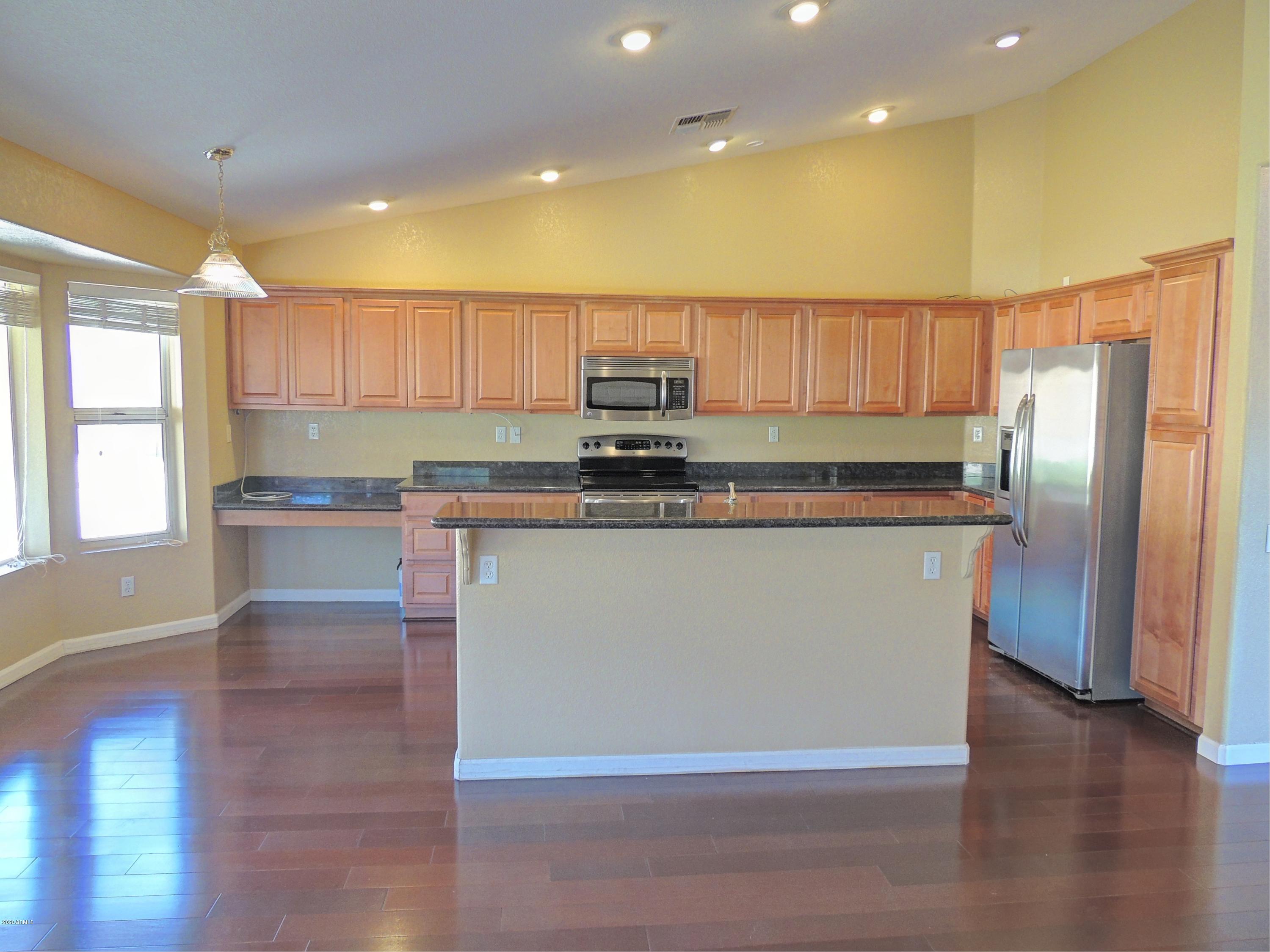 14664 South 25th Way Phoenix, AZ 85048 - Photo 3 of 28 3.1