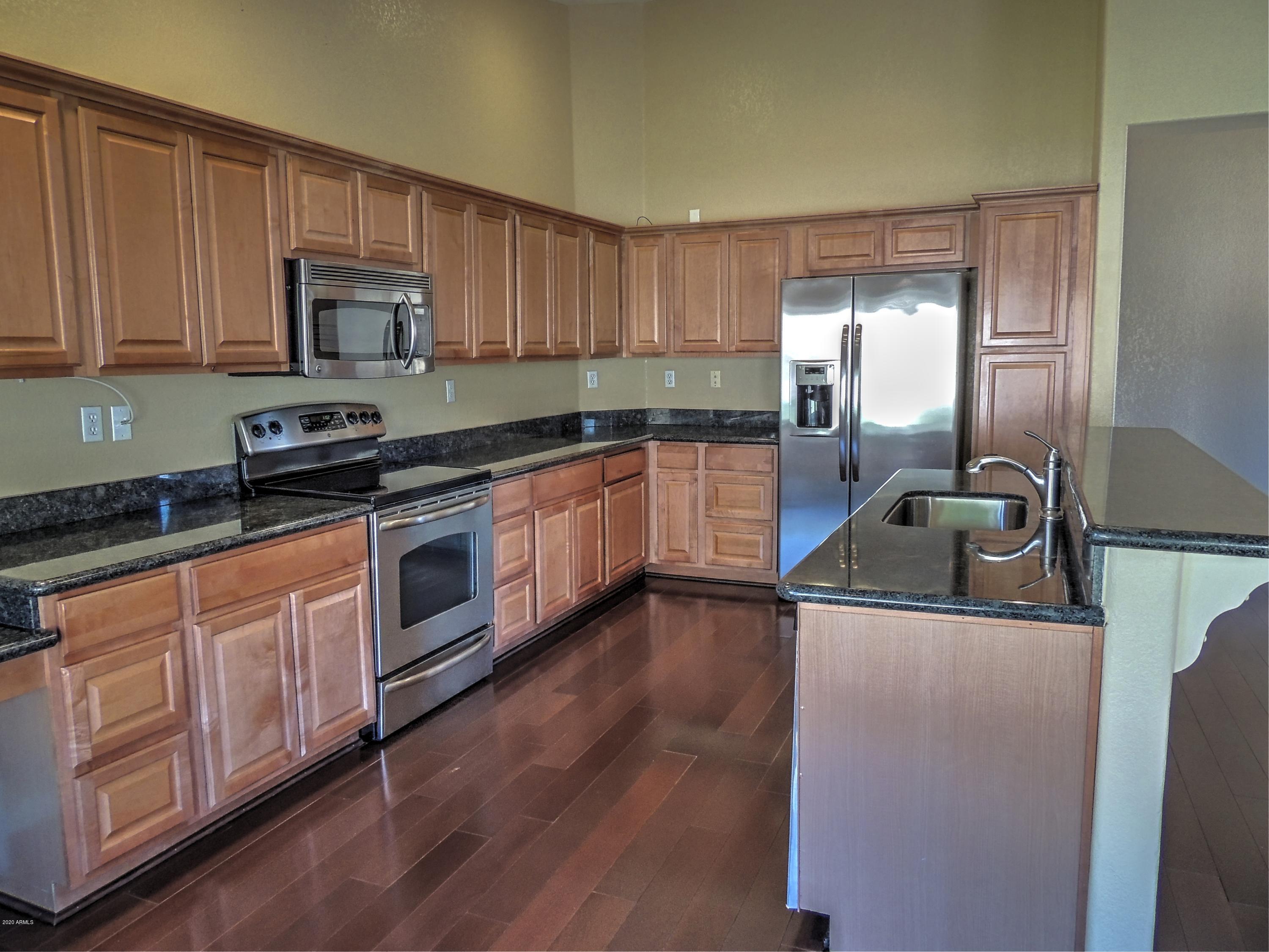 14664 South 25th Way Phoenix, AZ 85048 - Photo 5 of 28 4