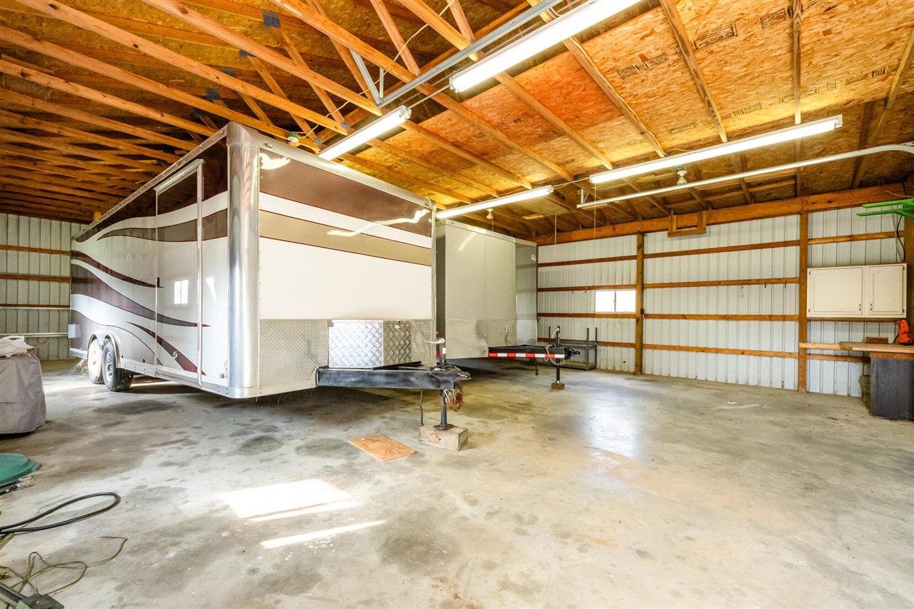 31401 Middle Crossing Road Dowagiac, MI 49047 - Photo 26 of 32