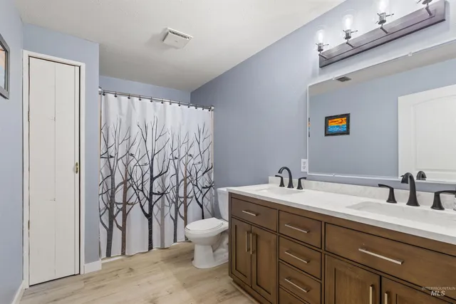 $489,000 | 20235 Valley View Drive, Lewiston, ID 83501