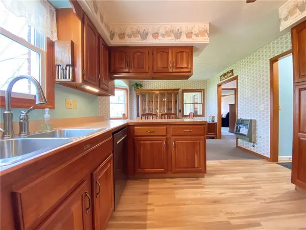 $325,000 | 7005 North Drive, Jamestown, PA 16134