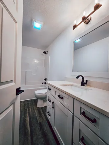 $365,000 | 246 Glei Court, Hillsdale, MI 49242