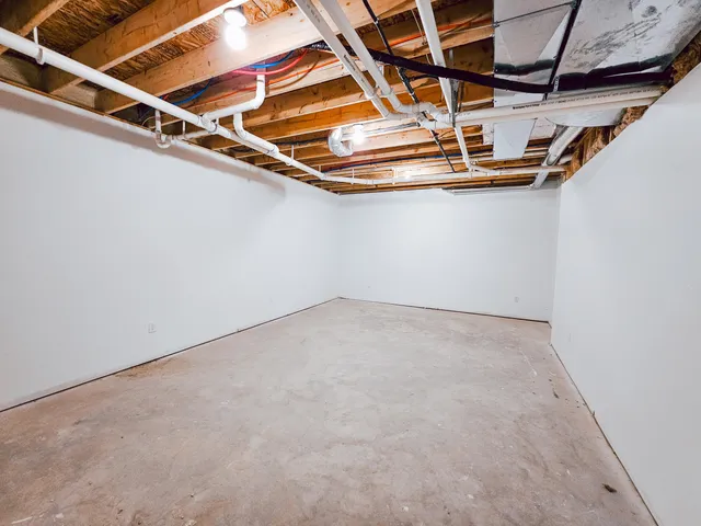 $365,000 | 246 Glei Court, Hillsdale, MI 49242