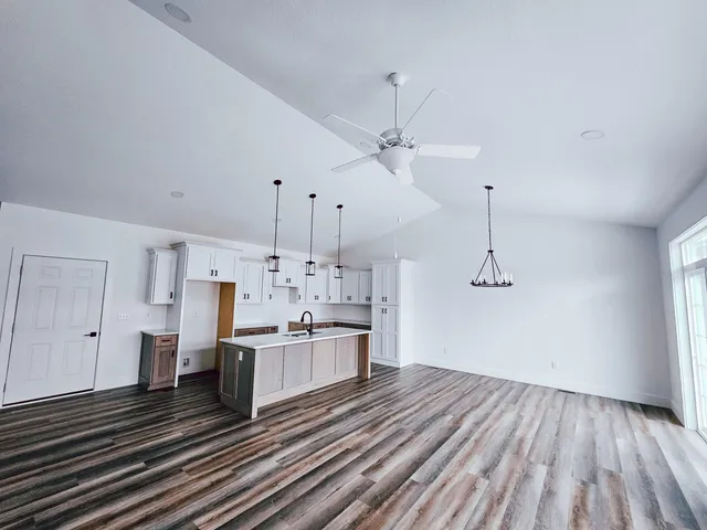 $365,000 | 246 Glei Court, Hillsdale, MI 49242