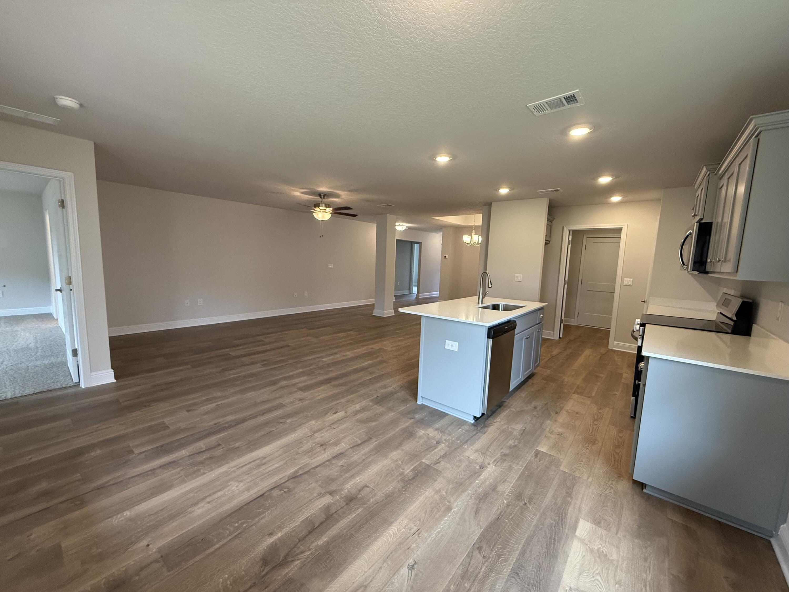 197 Ridgeway Circle Crestview, FL 32536 - Photo 14 of 24 IMG_6933