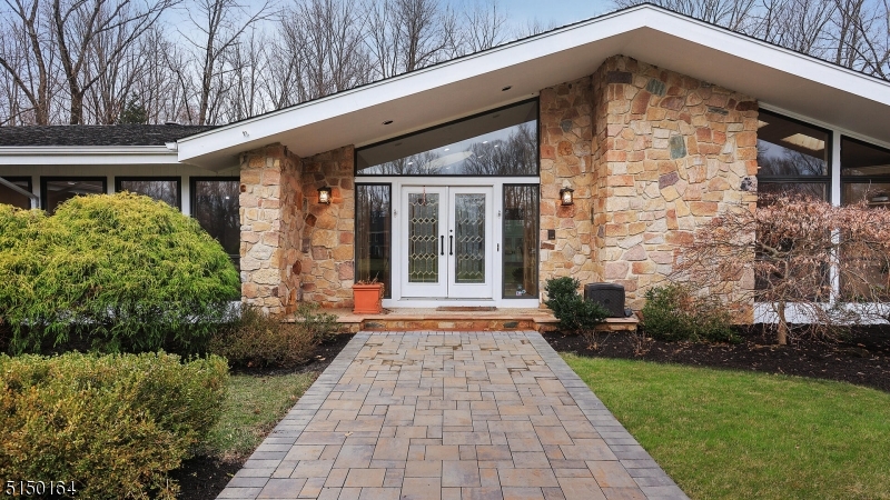 24 William Penn Road Warren, NJ 07059 - Photo 6 of 37