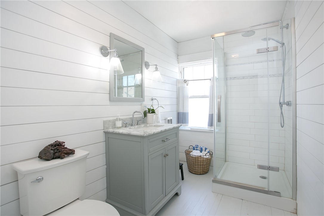 12 Poplar Street Newport, RI 02840 - Photo 18 of 28