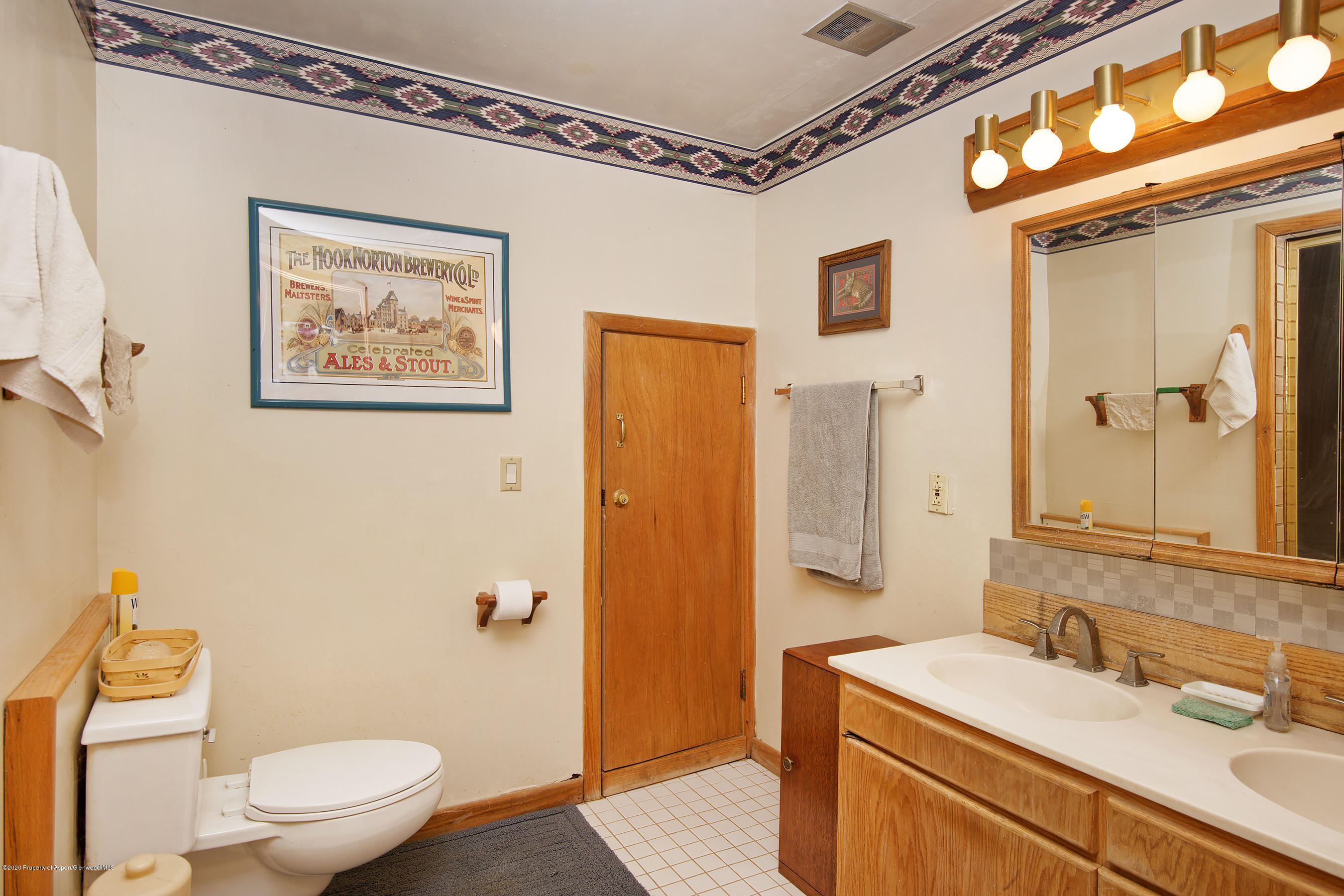 100 Riverside Road Carbondale, CO 81623 - Photo 20 of 38 100Riverside_DASH_060820_016