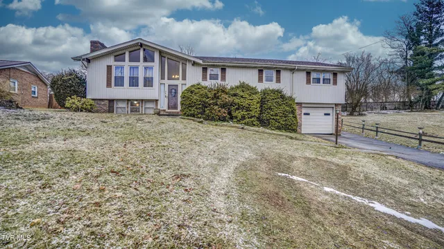$285,000 | 341 Belmont Drive, Bristol, TN 37620