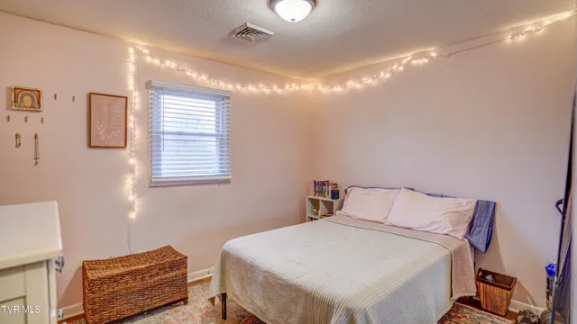 $285,000 | 341 Belmont Drive, Bristol, TN 37620