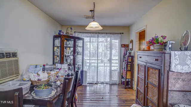 $285,000 | 341 Belmont Drive, Bristol, TN 37620