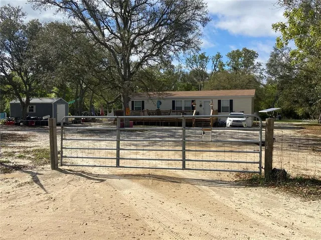 $1,900 | 12170 Northeast 90th Street, Bronson, FL 32621