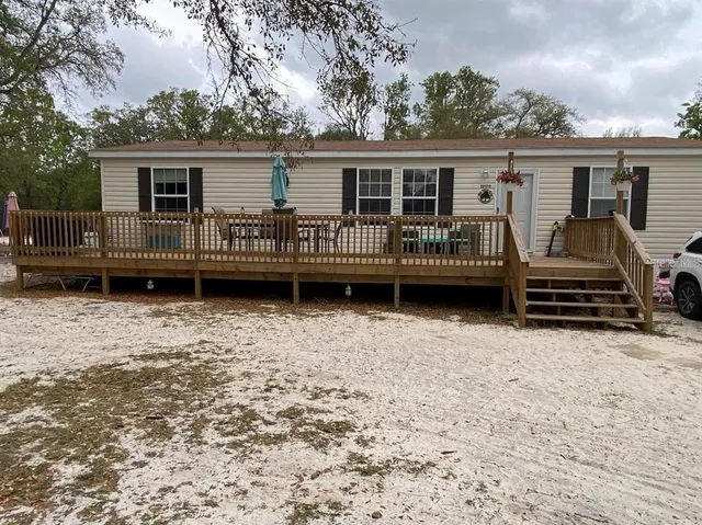 $1,900 | 12170 Northeast 90th Street, Bronson, FL 32621