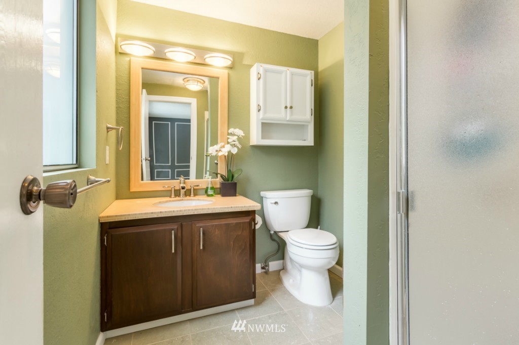 21910 Meridian Avenue South Bothell, WA 98021 - Photo 15 of 22