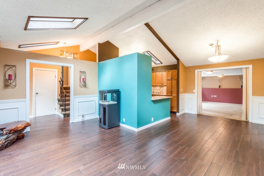 21910 Meridian Avenue South Bothell, WA 98021 - Photo 8 of 22