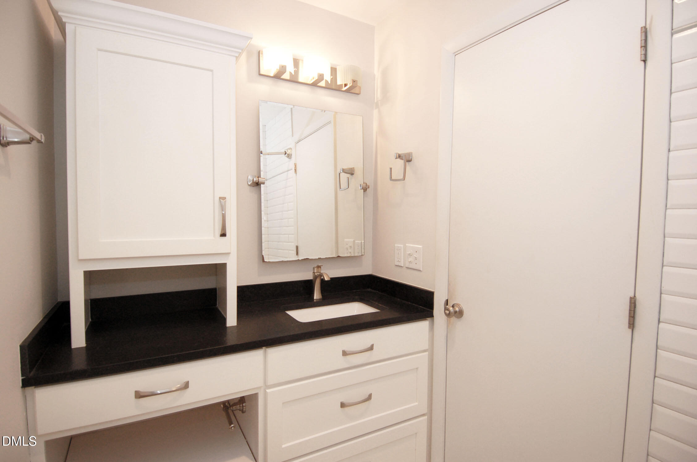 3407 Coleridge Drive Raleigh, NC 27609 - Photo 11 of 16 12 Bath (2) copy