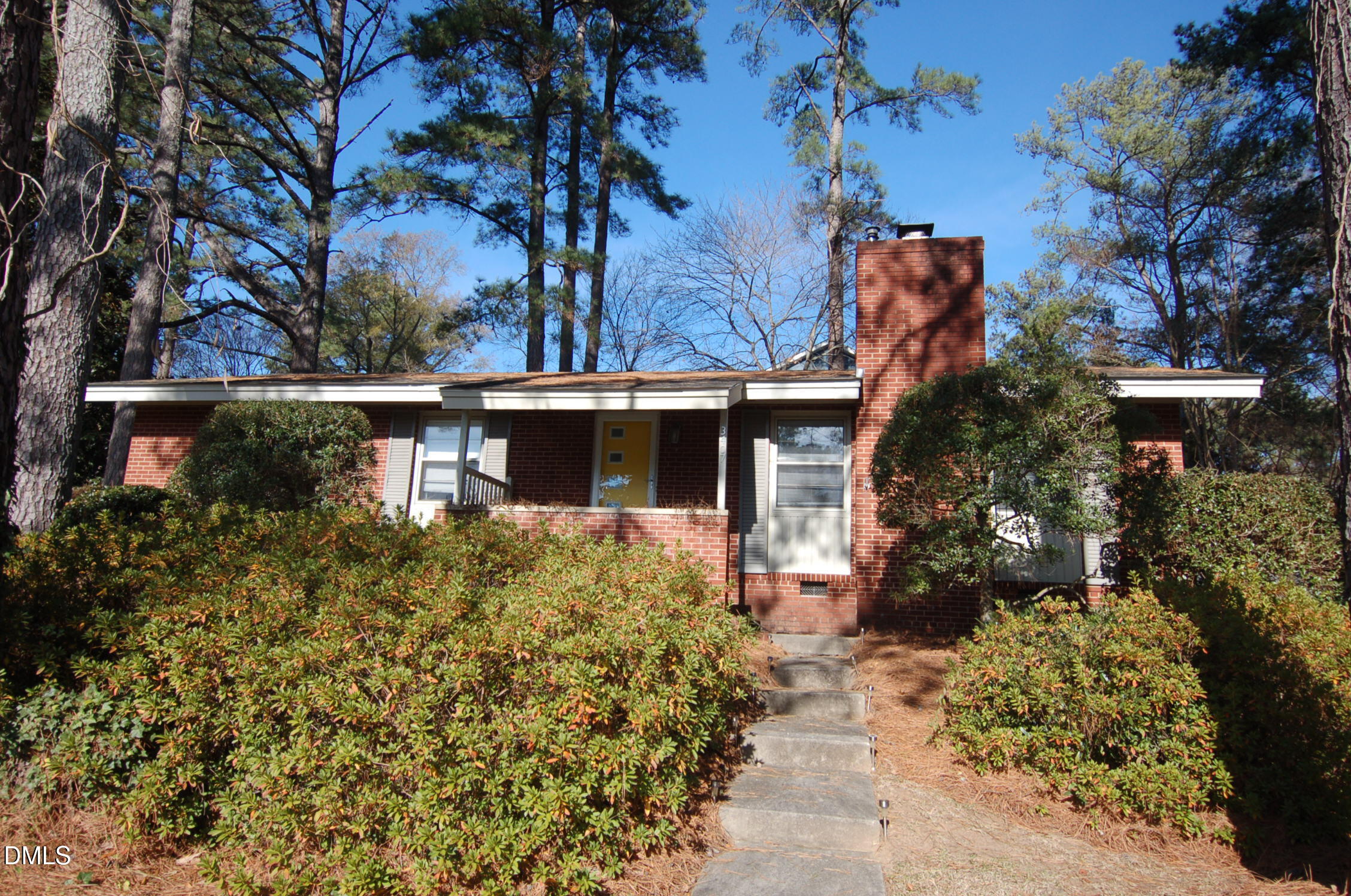 3407 Coleridge Drive Raleigh, NC 27609 - Photo 14 of 16 19 Exterior