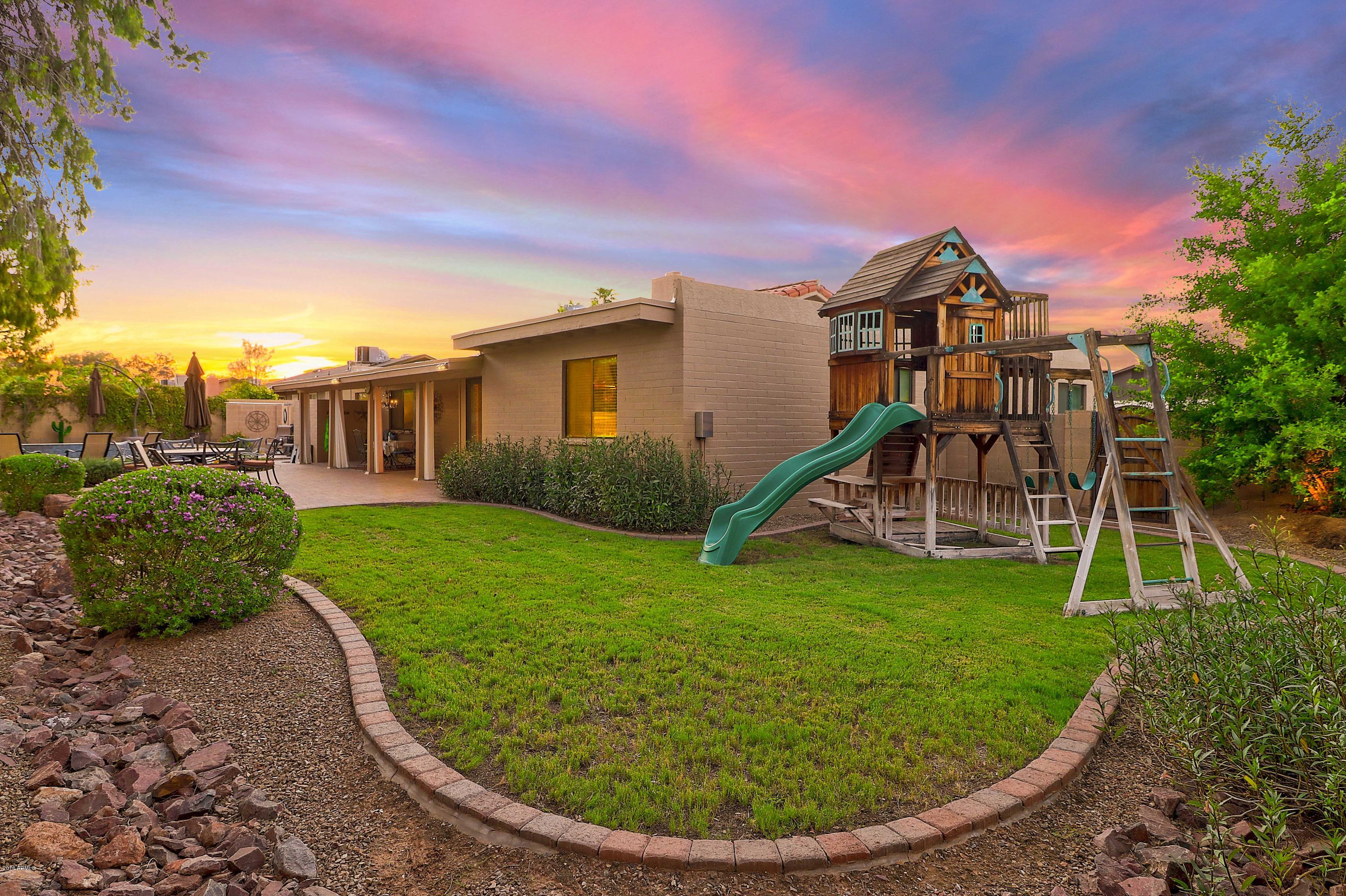 4231 East Hearn Road Phoenix, AZ 85032 - Photo 16 of 55 DUSK (7)