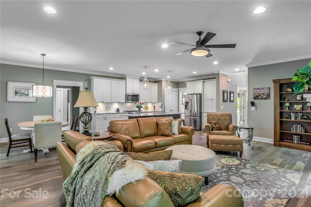 6 Sugarland Ridge Trail Fairview, NC 28730 - Photo 10 of 48 Gallery Image 10
