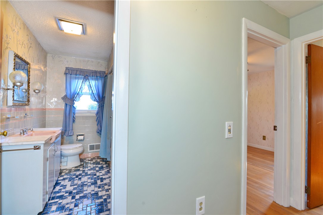 28 Oberlin Drive Warwick, RI 02886 - Photo 23 of 41 Full