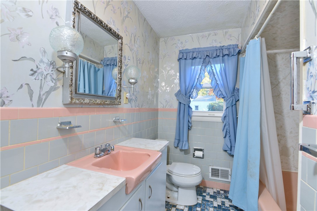 28 Oberlin Drive Warwick, RI 02886 - Photo 24 of 41