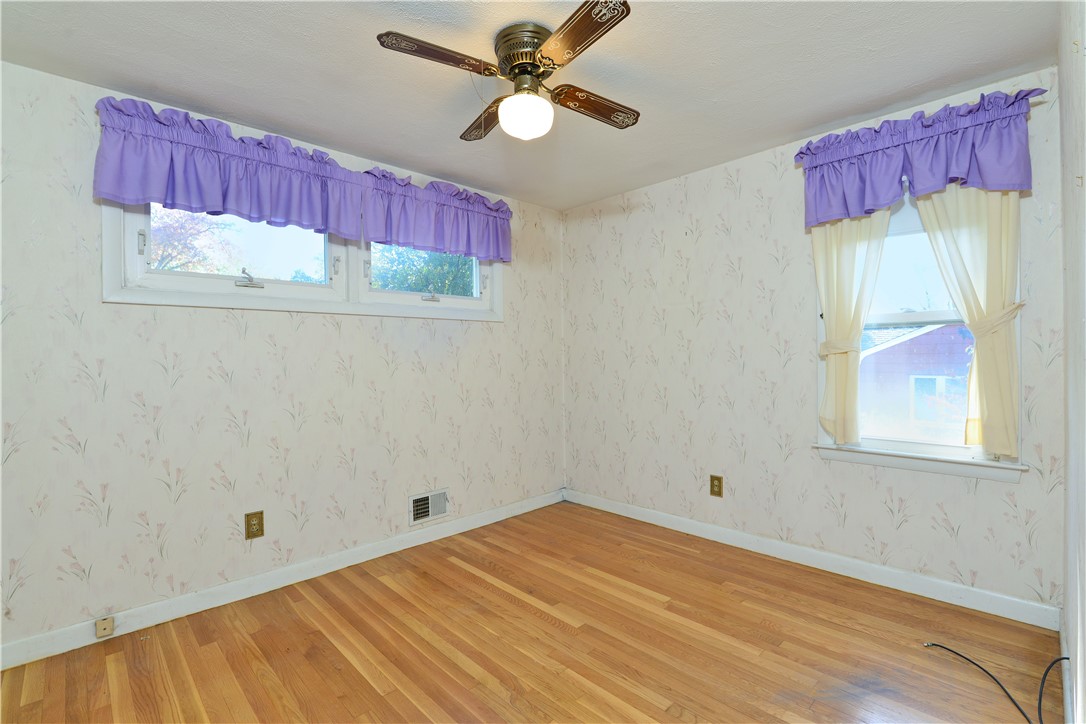 28 Oberlin Drive Warwick, RI 02886 - Photo 27 of 41 Bedroom 2