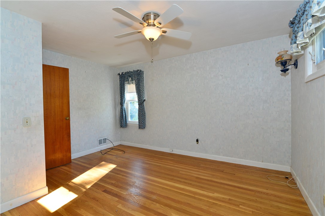 28 Oberlin Drive Warwick, RI 02886 - Photo 29 of 41 Bedroom 3