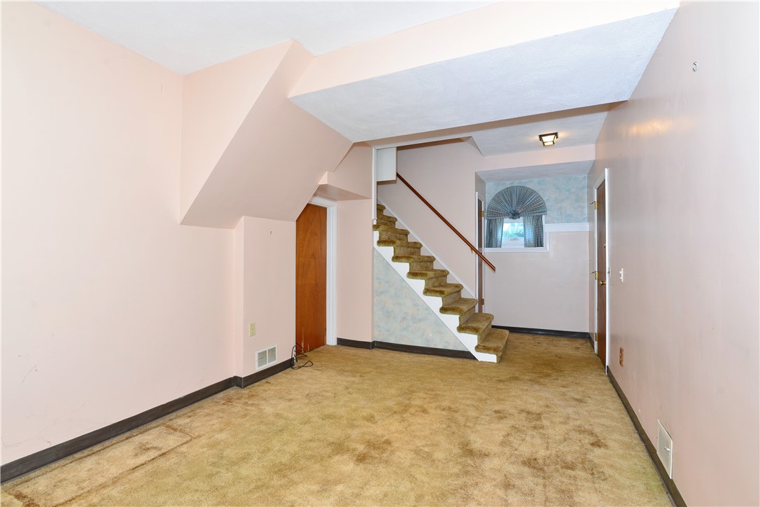 28 Oberlin Drive Warwick, RI 02886 - Photo 32 of 41