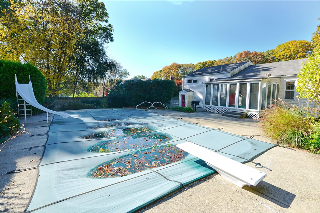 28 Oberlin Drive Warwick, RI 02886 - Photo 37 of 41 Saftey cover