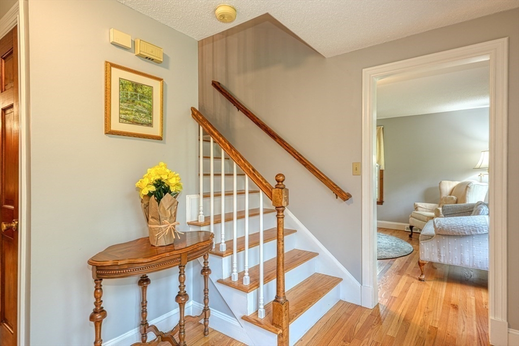 32 Virginia Road Tyngsboro, MA 01879 - Photo 23 of 42
