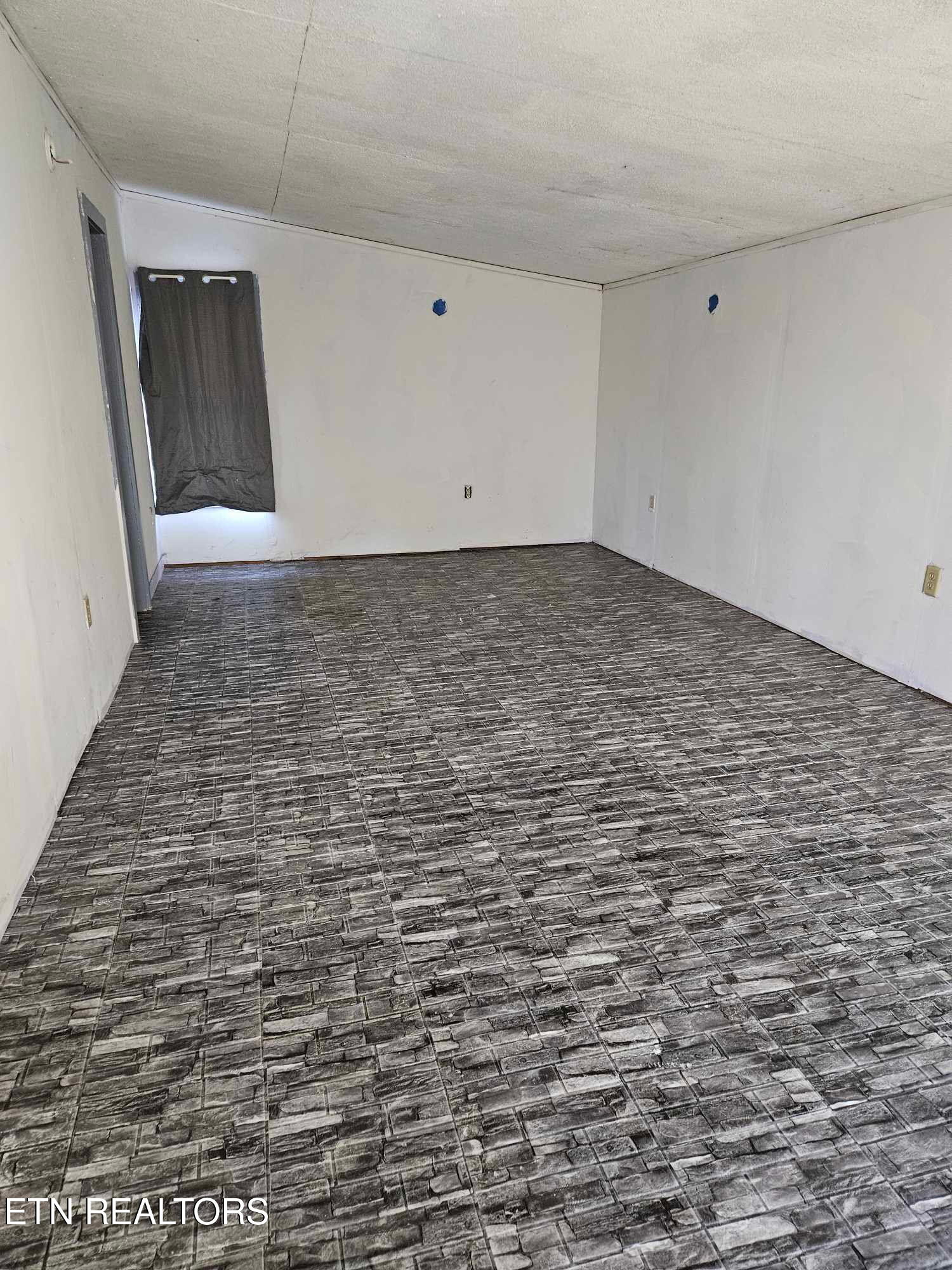 346 Scott Wyatt Road Deer Lodge, TN 37726 - Photo 26 of 29 attic/loft