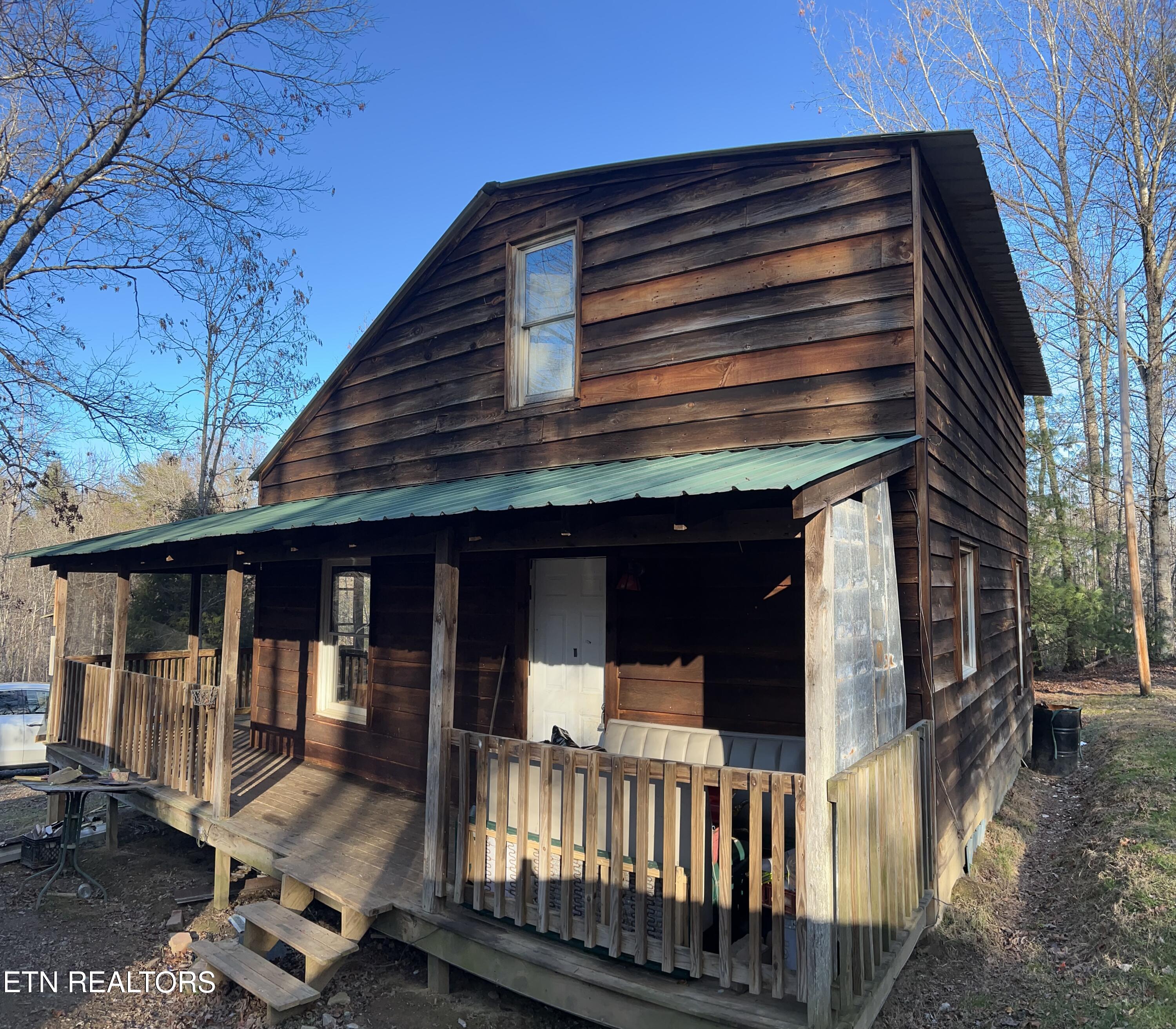 346 Scott Wyatt Road Deer Lodge, TN 37726 - Photo 5 of 29 346 scott waytt left side exterior