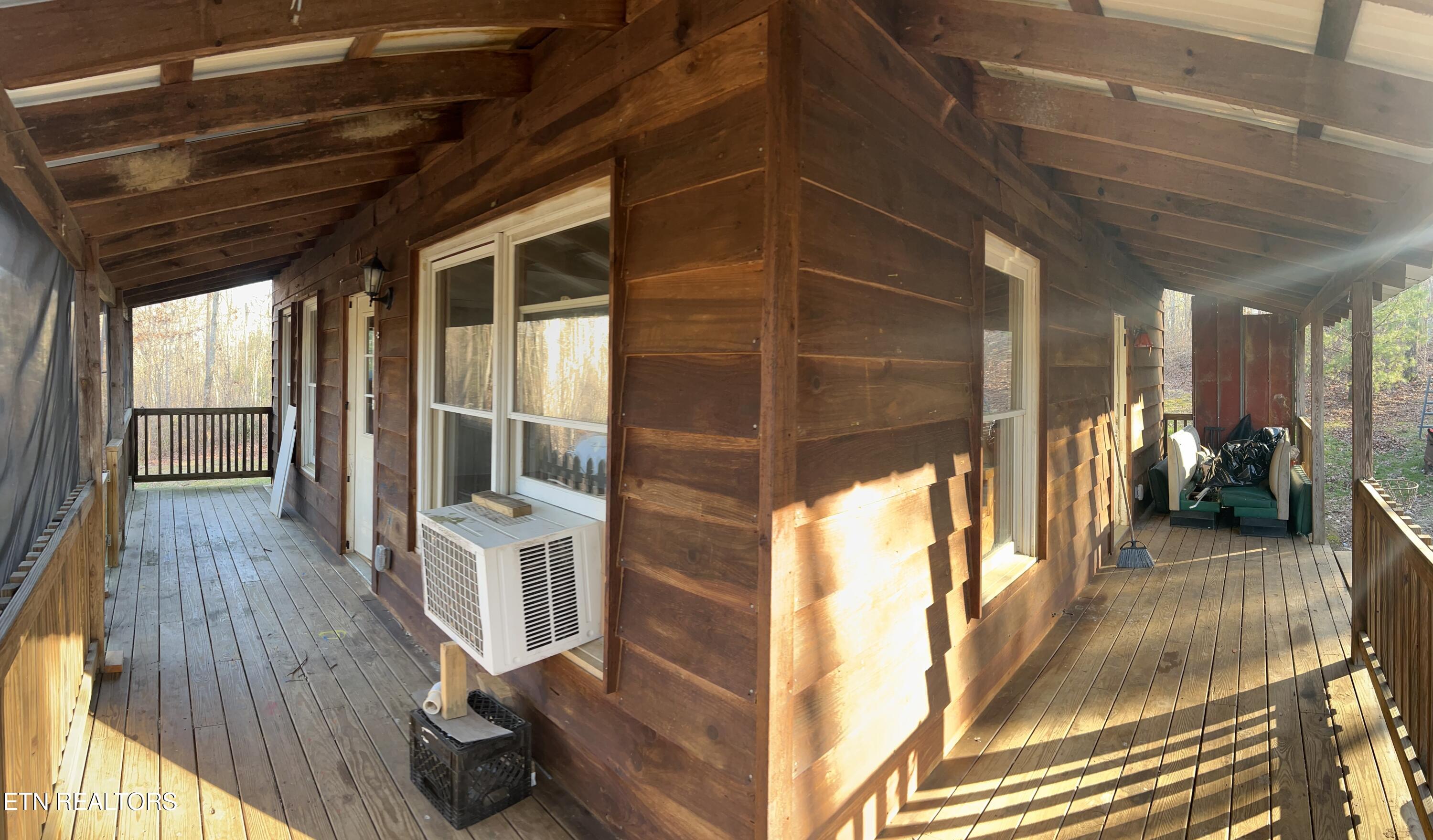 346 Scott Wyatt Road Deer Lodge, TN 37726 - Photo 8 of 29 346 scott wyatt front and side porch