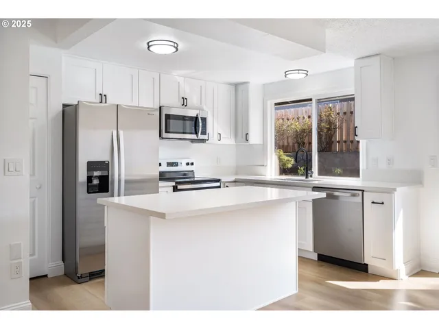 $465,000 | 3198 Southwest 16th Circle, Gresham, OR 97080