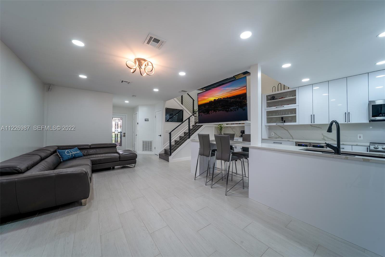 5319 Sapphire Valley Boca Raton, FL 33431 - Photo 8 of 45 Gallery Image 8