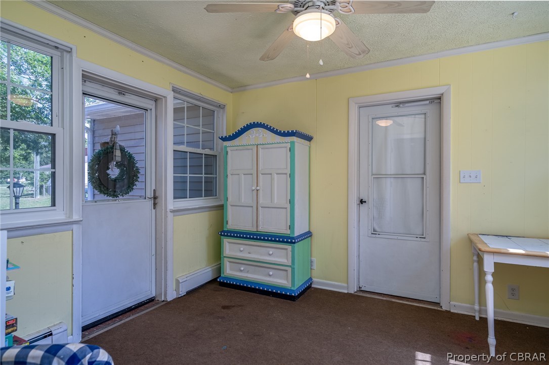 1461 Tarleton Road Gloucester Point, VA 23062 - Photo 23 of 40 Mudroom