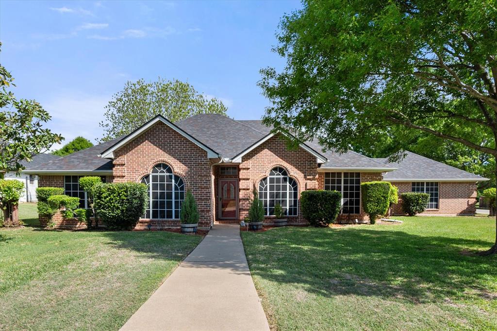 2800 Coventry Road Crowley, TX 76036 - Photo 4 of 39