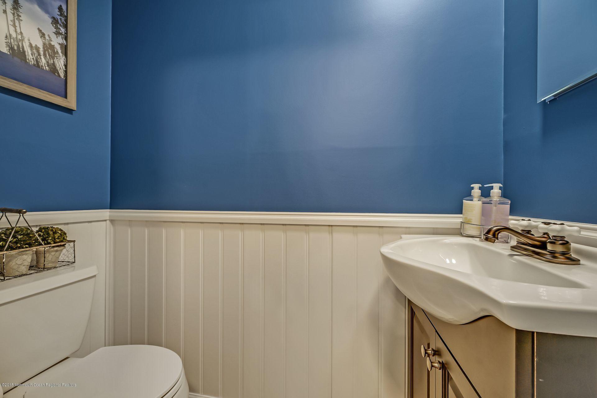 9 Silversmith Court Howell, NJ 07731 - Photo 20 of 29 16