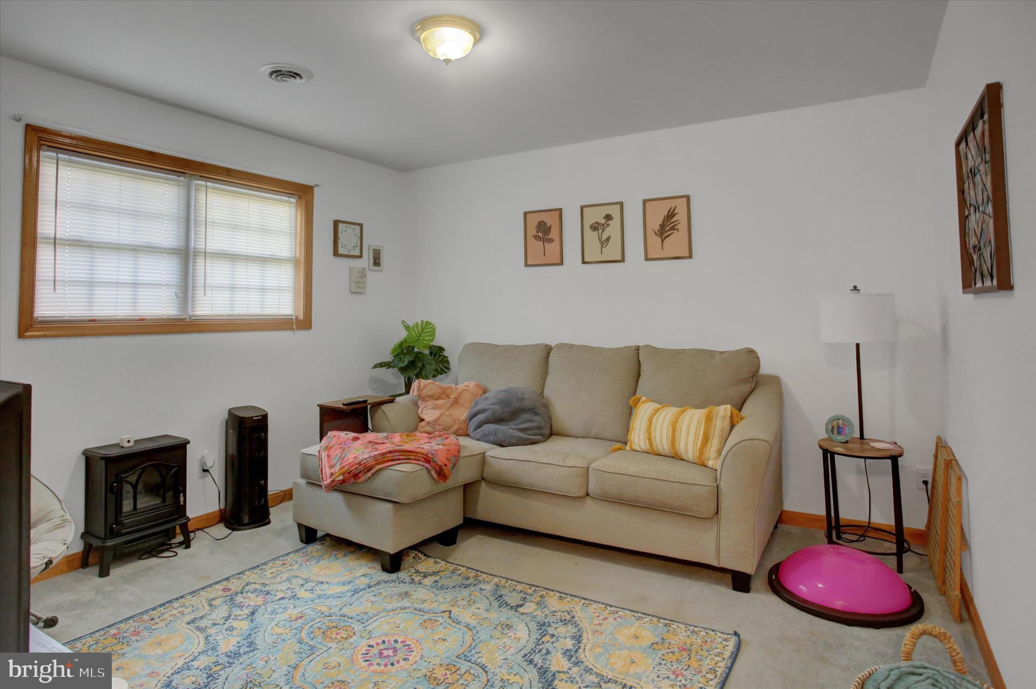 10482 Mapleton Road Shippensburg, PA 17257 - Photo 27 of 40 a living room with furniture