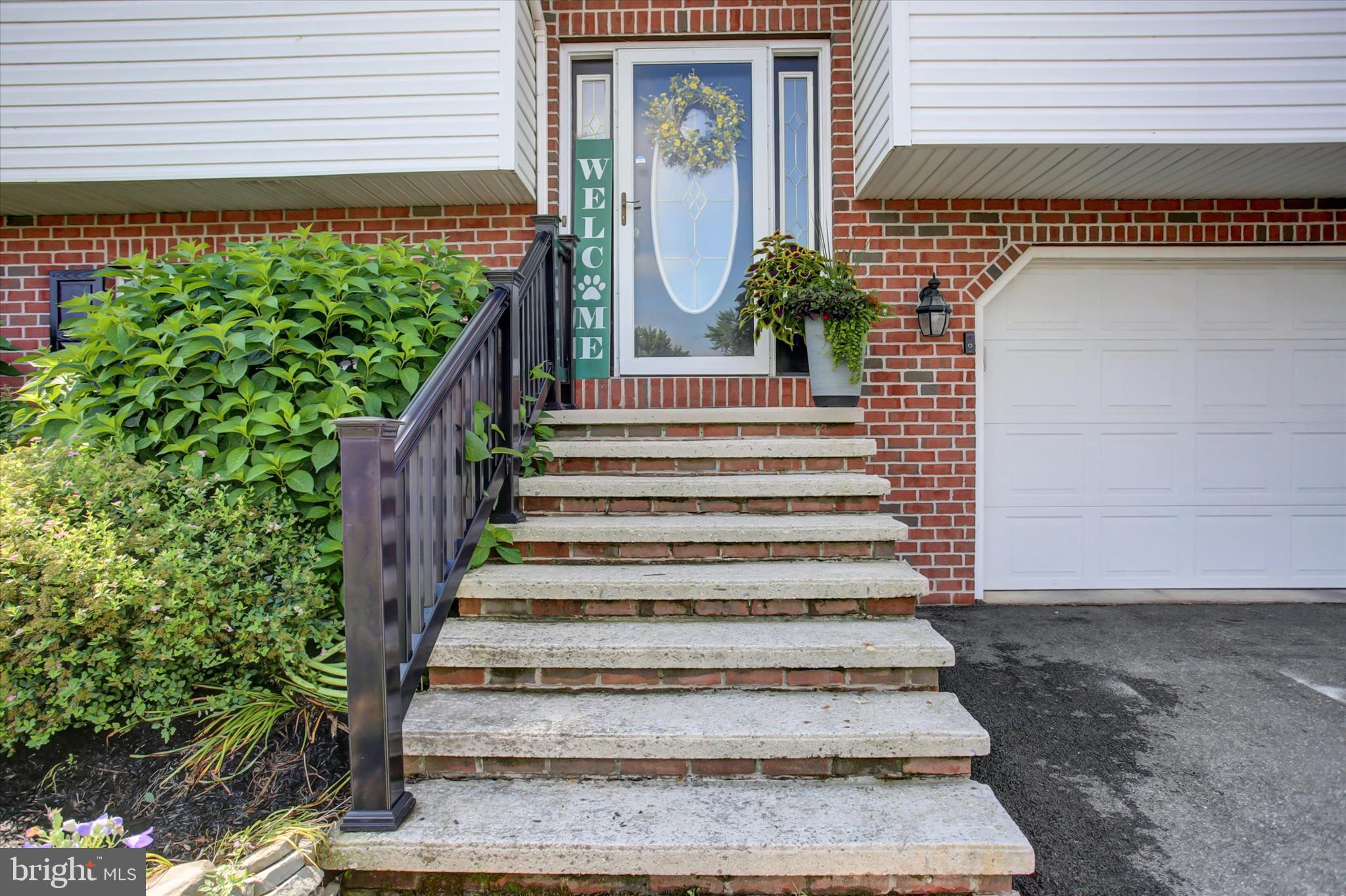 10482 Mapleton Road Shippensburg, PA 17257 - Photo 5 of 40 a view of statue in front of a house