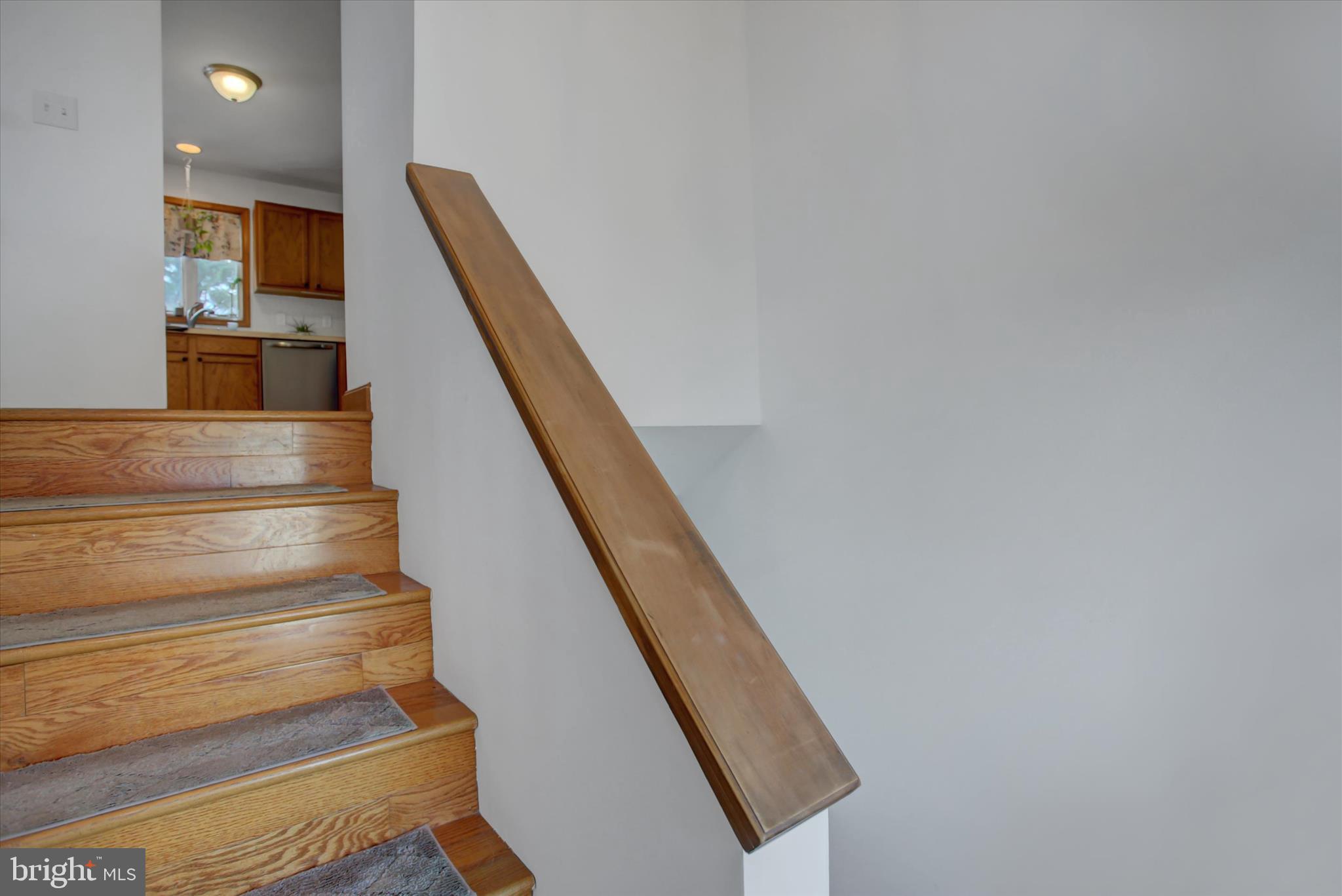 10482 Mapleton Road Shippensburg, PA 17257 - Photo 6 of 40 a view of entryway