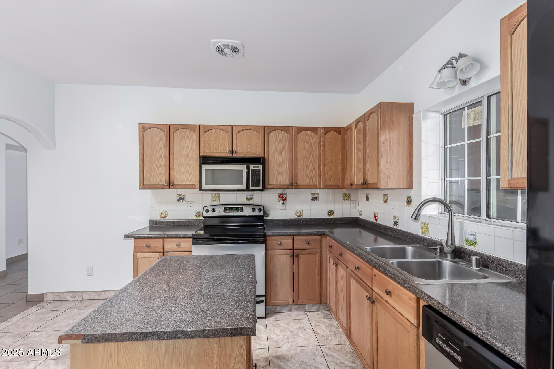 3126 East Monte Vista Road Phoenix, AZ 85008 - Photo 13 of 35 13 - Monte Vista 3126