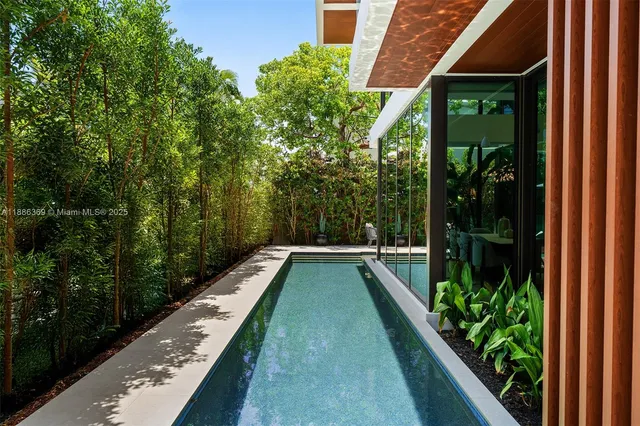 a view of entryway and hall