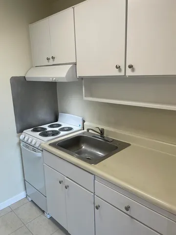 $305,000 | 6 Captain Drive, Unit E242, Emeryville, CA 94608