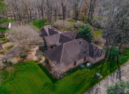 $699,000 | 8041 Oak Hollow Drive, Baton Rouge, LA 70810
