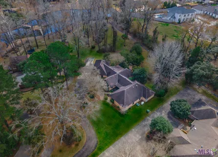 $699,000 | 8041 Oak Hollow Drive, Baton Rouge, LA 70810