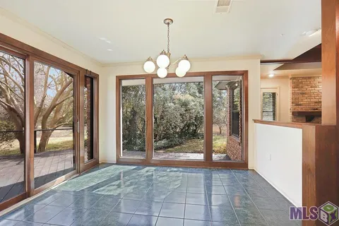 $699,000 | 8041 Oak Hollow Drive, Baton Rouge, LA 70810